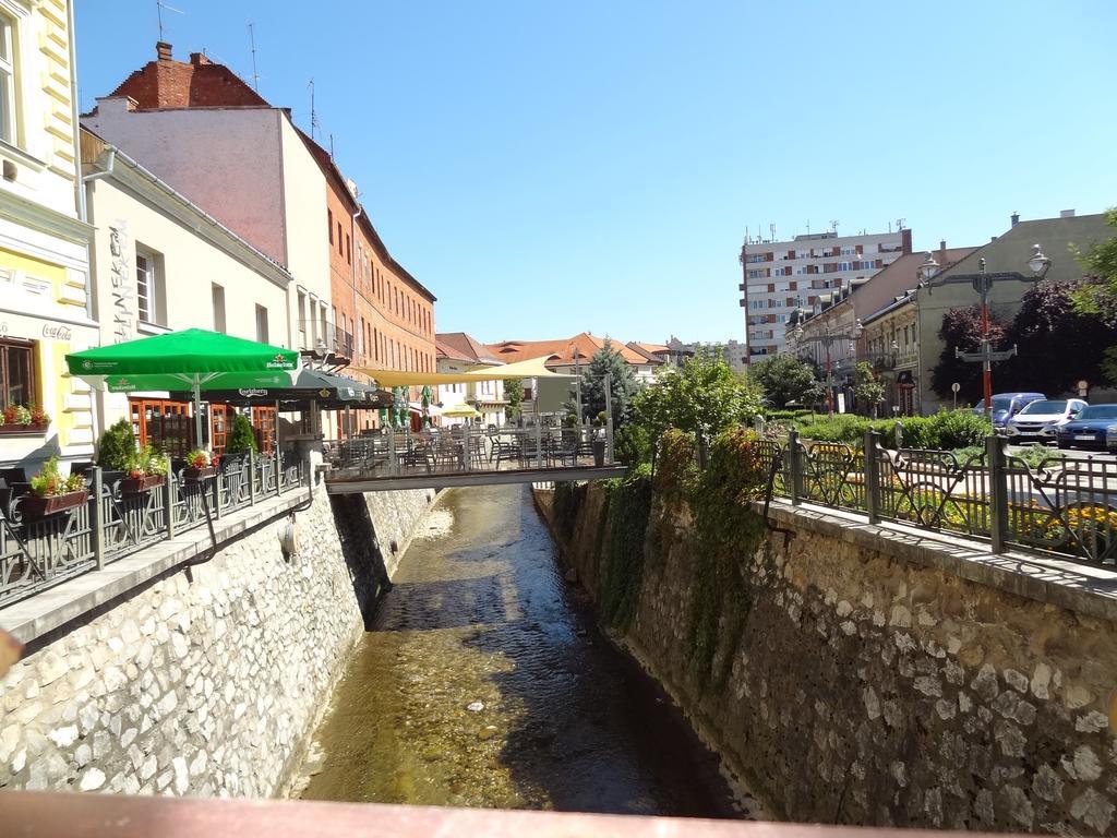 Dia Apartman Miskolc Exterior photo